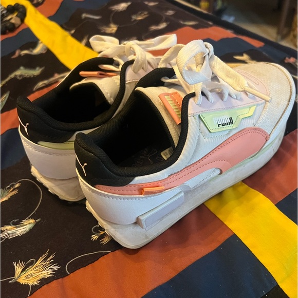 Puma Tennis Shoes - Picture 2 of 3